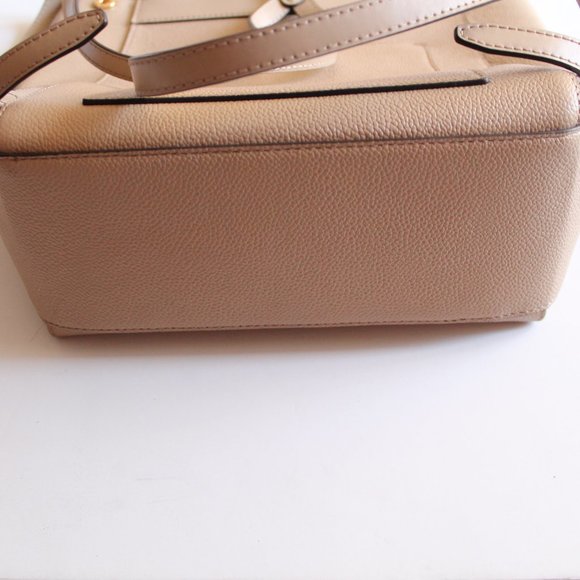 Michael Kors Hayes Leather Backpack Bisque Authentic - Picture 6 of 8